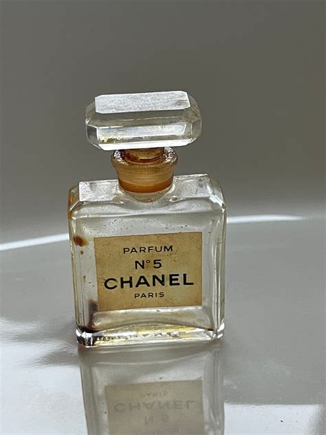 chanel no 5 old bottles|chanel no 5 original formula.